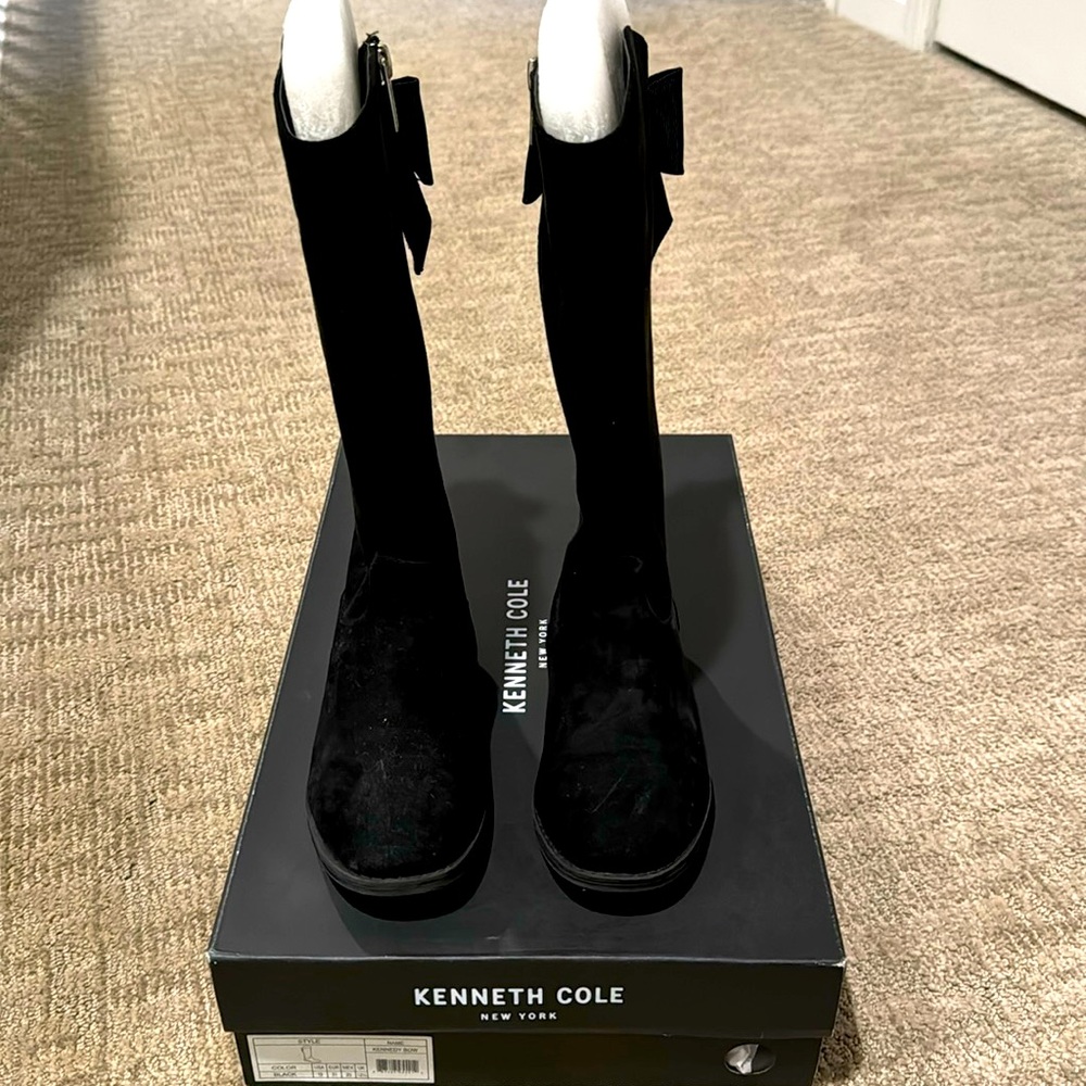 Girls black knee-high boots with bows
